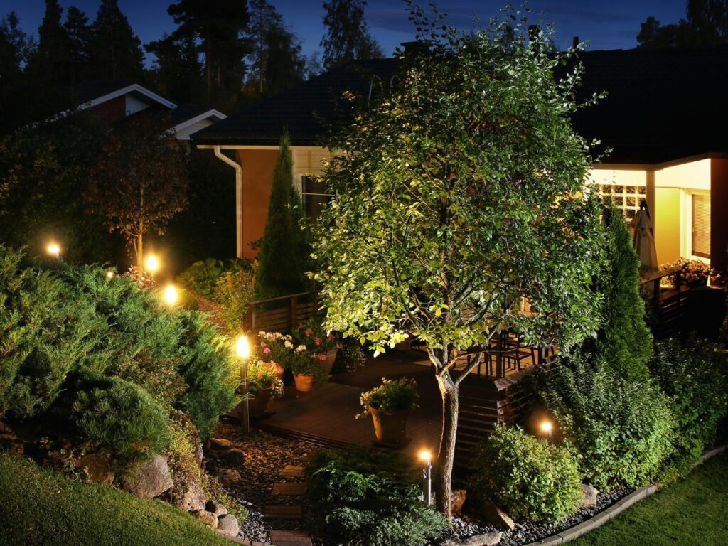 Landscaper near me in St. Louis Park, MN for personalized landscaping